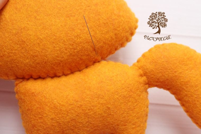 چگونگی ساخت عروسک روباه نمدی