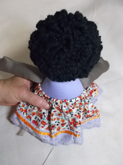 چطور موی سر عروسک را وصل کنیم؟