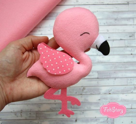 چطور فلامینگوی پارچه ای بسازیم؟ (همراه با الگو)