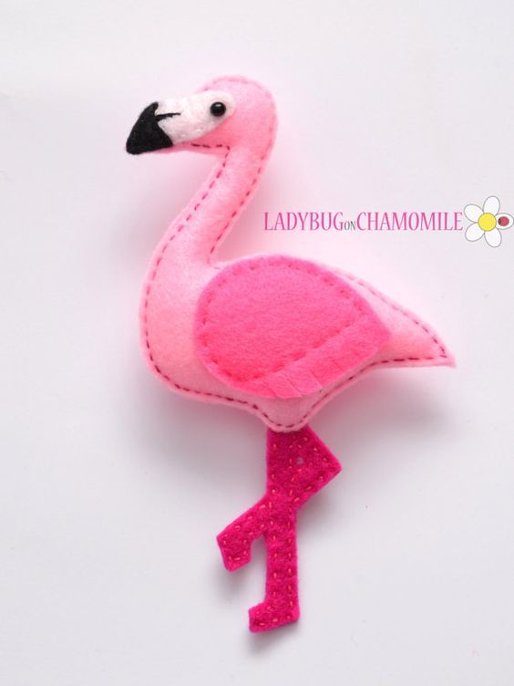 چطور فلامینگوی پارچه ای بسازیم؟ (همراه با الگو)